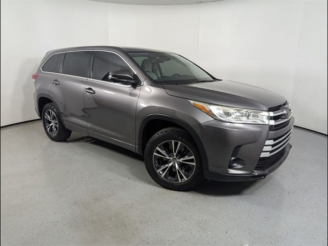 2017 Toyota Highlander LE