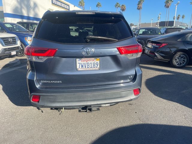 2017 Toyota Highlander LE