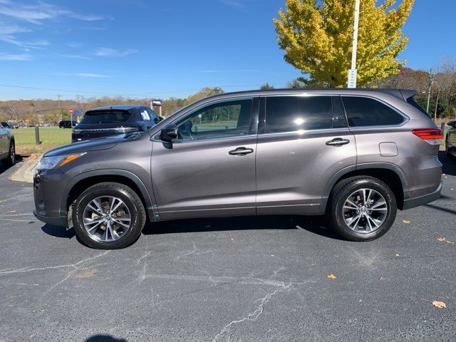 2017 Toyota Highlander LE