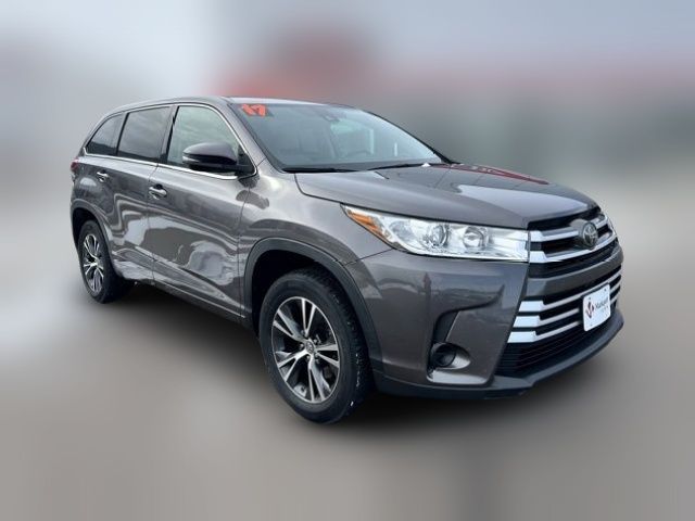 2017 Toyota Highlander LE