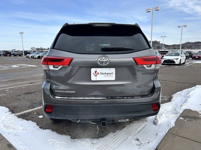 2017 Toyota Highlander LE