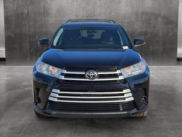 2017 Toyota Highlander LE