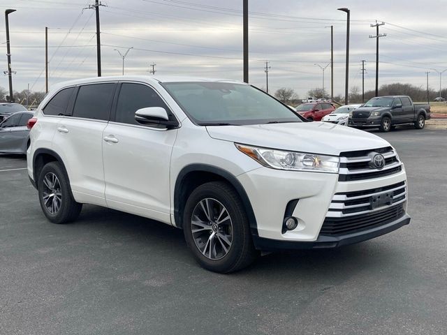 2017 Toyota Highlander LE