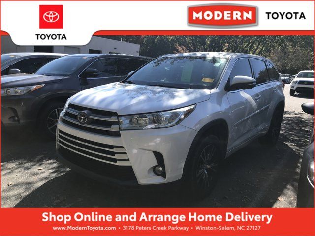 2017 Toyota Highlander LE