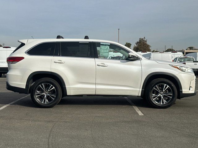 2017 Toyota Highlander LE