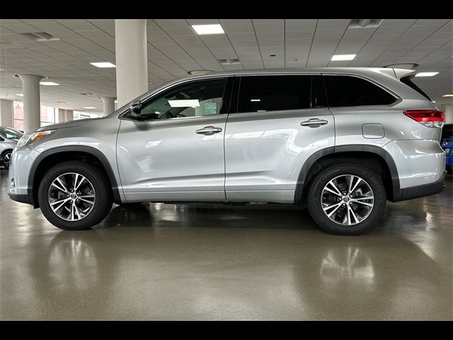 2017 Toyota Highlander LE