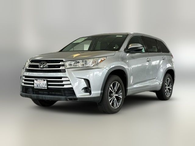 2017 Toyota Highlander LE