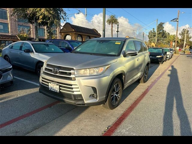 2017 Toyota Highlander LE