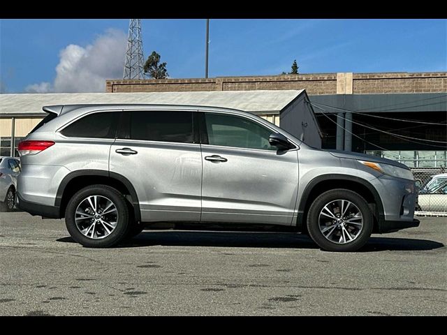 2017 Toyota Highlander LE