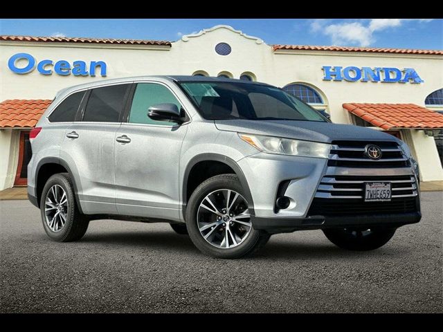 2017 Toyota Highlander LE