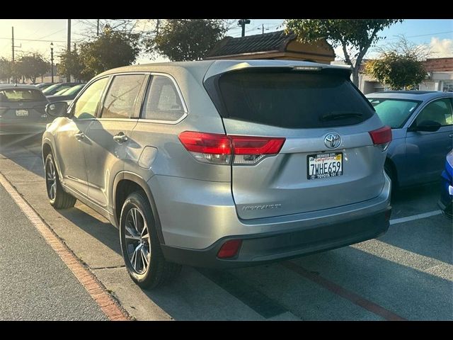 2017 Toyota Highlander LE