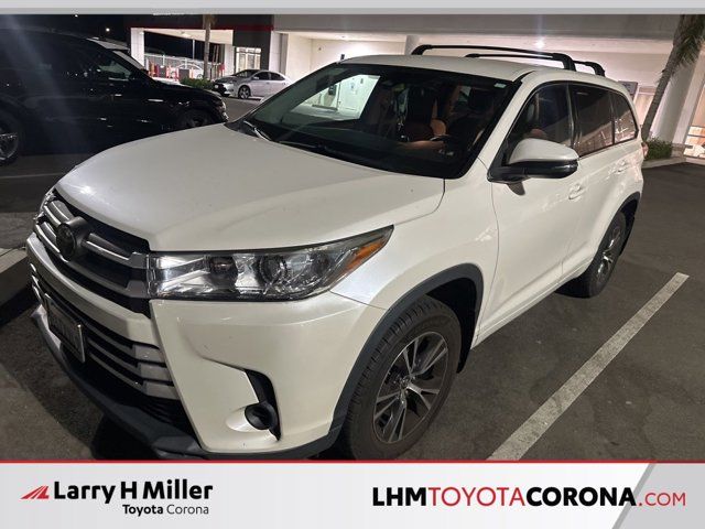 2017 Toyota Highlander LE