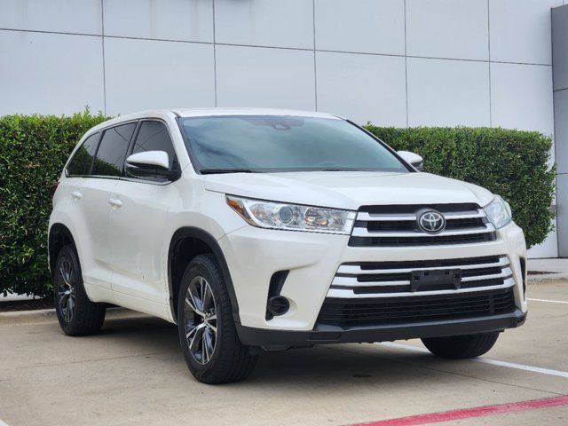 2017 Toyota Highlander LE