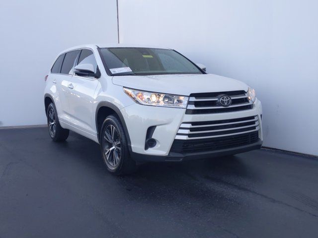 2017 Toyota Highlander LE