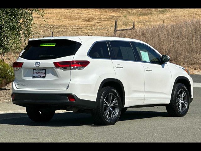 2017 Toyota Highlander LE