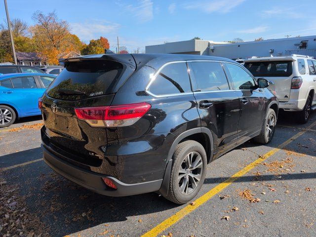 2017 Toyota Highlander LE Plus