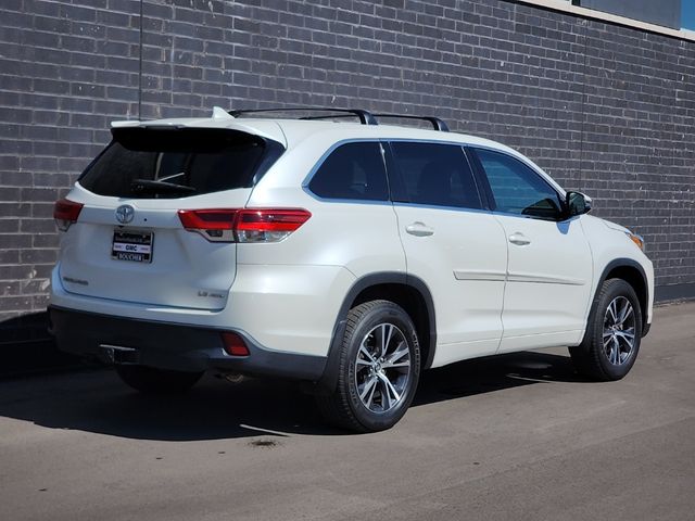 2017 Toyota Highlander LE