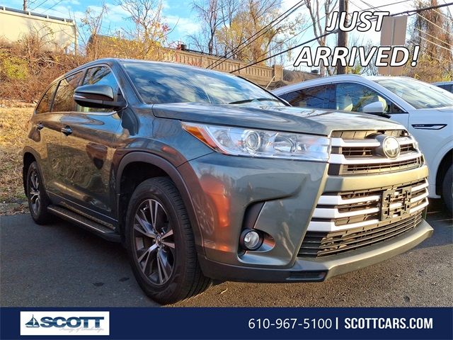 2017 Toyota Highlander LE Plus