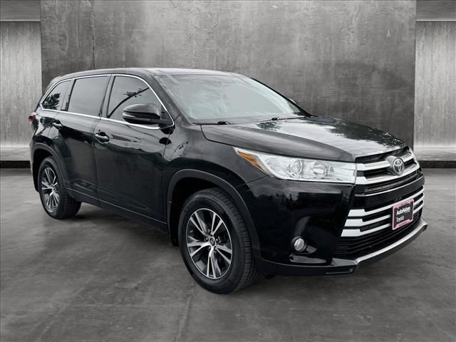 2017 Toyota Highlander LE Plus