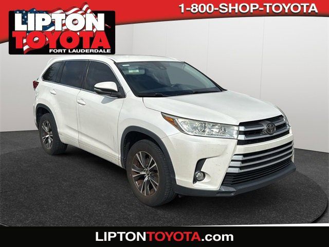 2017 Toyota Highlander LE Plus