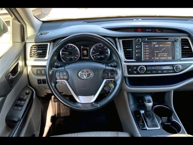 2017 Toyota Highlander LE Plus