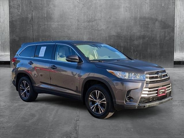 2017 Toyota Highlander LE