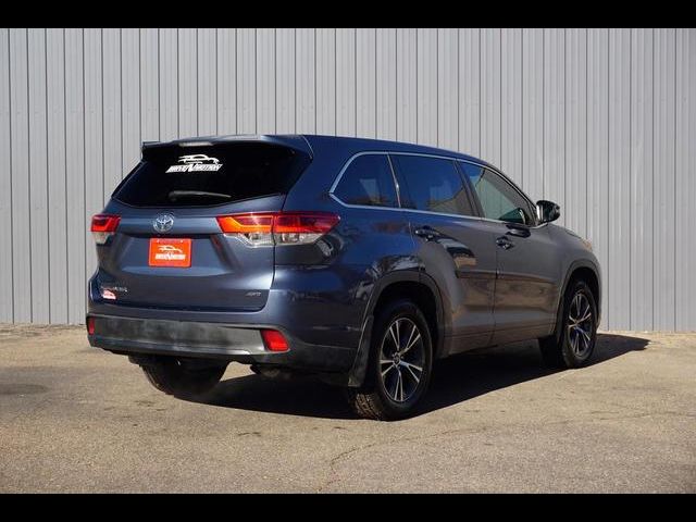 2017 Toyota Highlander LE