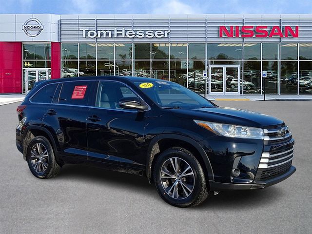 2017 Toyota Highlander 