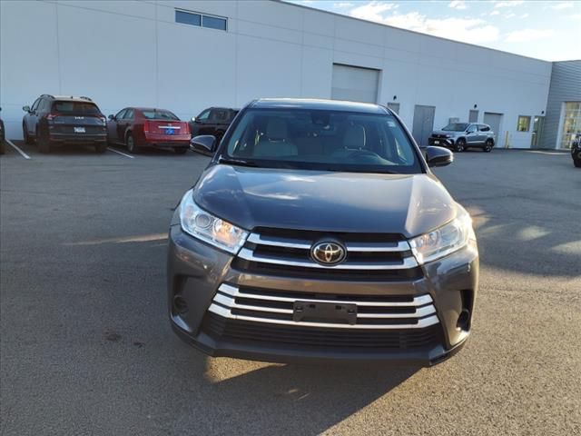 2017 Toyota Highlander LE