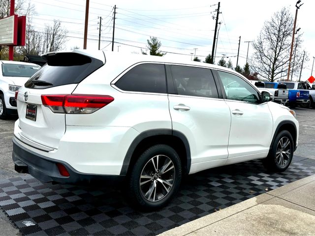 2017 Toyota Highlander 