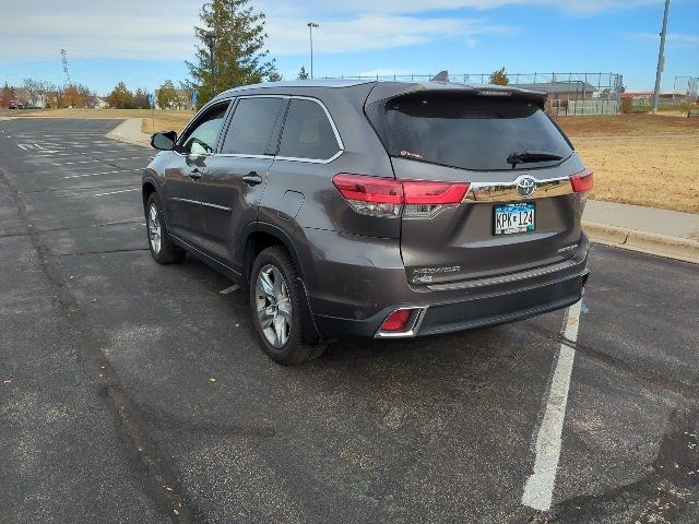 2017 Toyota Highlander Limited