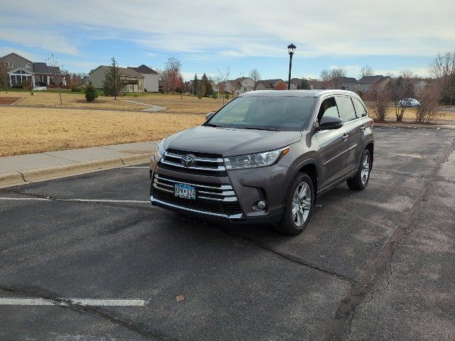 2017 Toyota Highlander Limited