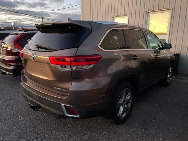 2017 Toyota Highlander Limited