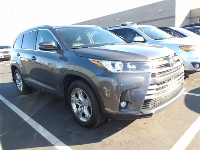 2017 Toyota Highlander Limited