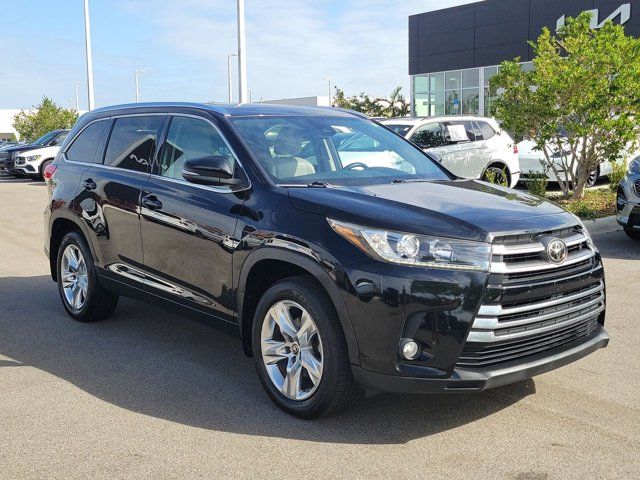 2017 Toyota Highlander 