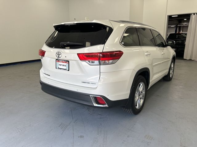 2017 Toyota Highlander Limited