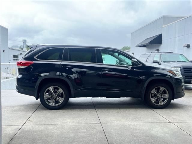 2017 Toyota Highlander Limited Platinum