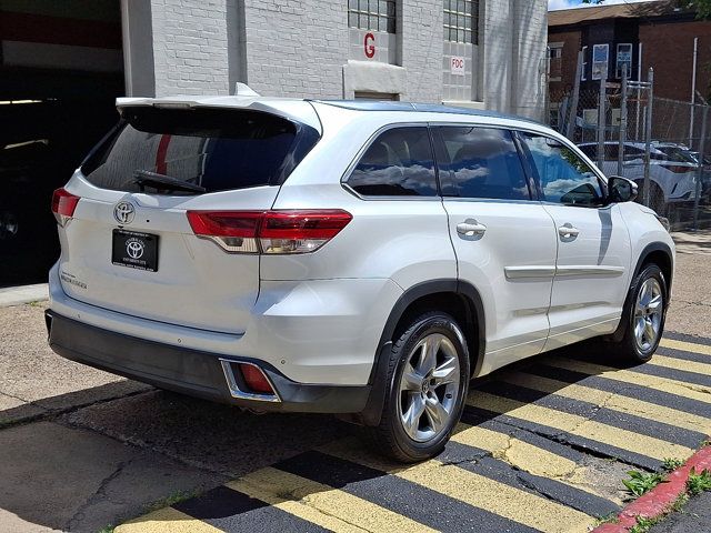 2017 Toyota Highlander Limited