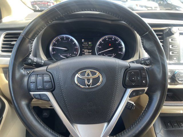 2017 Toyota Highlander Limited