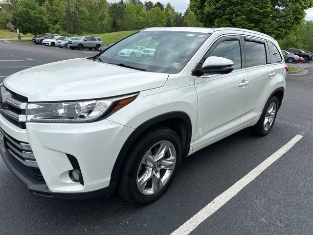 2017 Toyota Highlander Limited