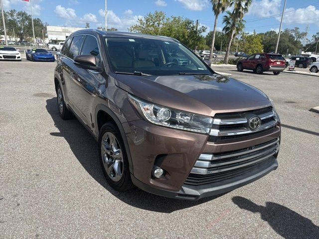 2017 Toyota Highlander Limited