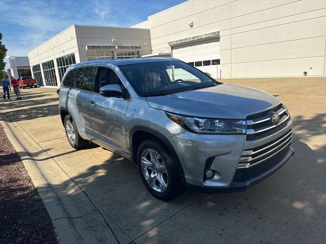 2017 Toyota Highlander Limited