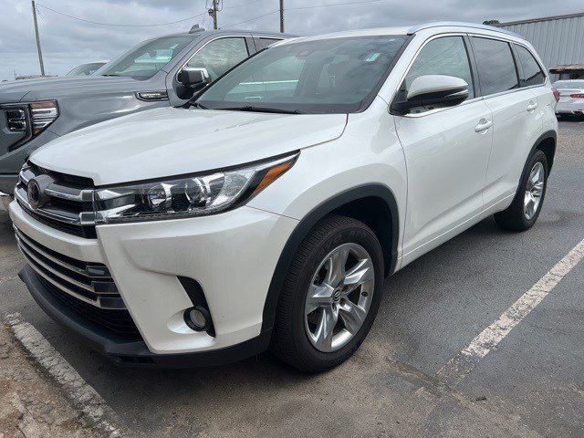 2017 Toyota Highlander Limited