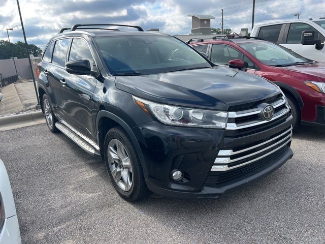 2017 Toyota Highlander Limited