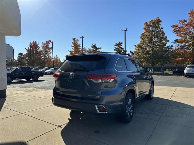 2017 Toyota Highlander 