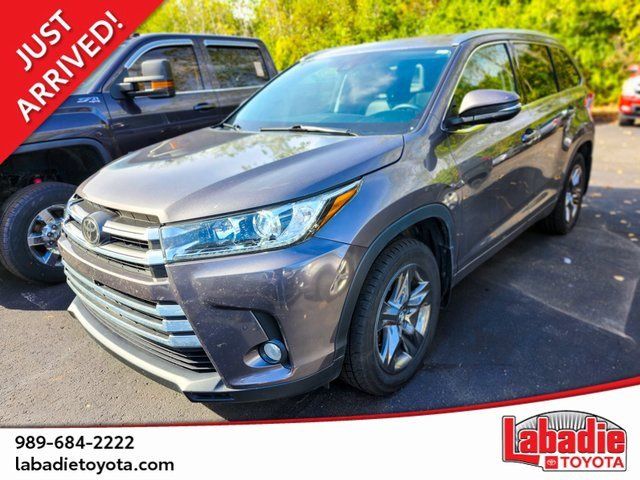 2017 Toyota Highlander Limited Platinum