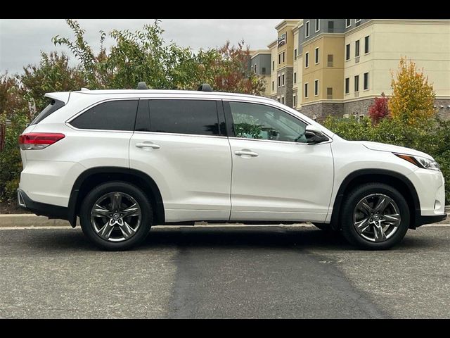 2017 Toyota Highlander Limited Platinum