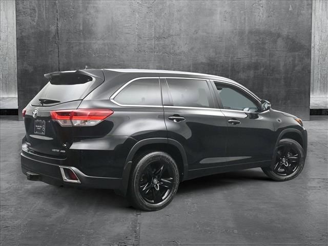 2017 Toyota Highlander Limited Platinum