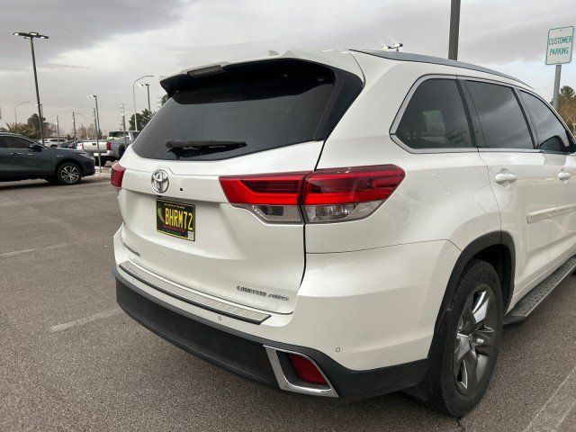 2017 Toyota Highlander Limited Platinum