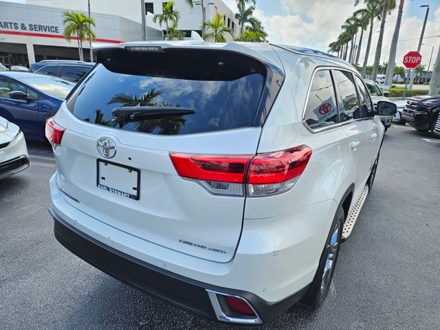 2017 Toyota Highlander Limited Platinum